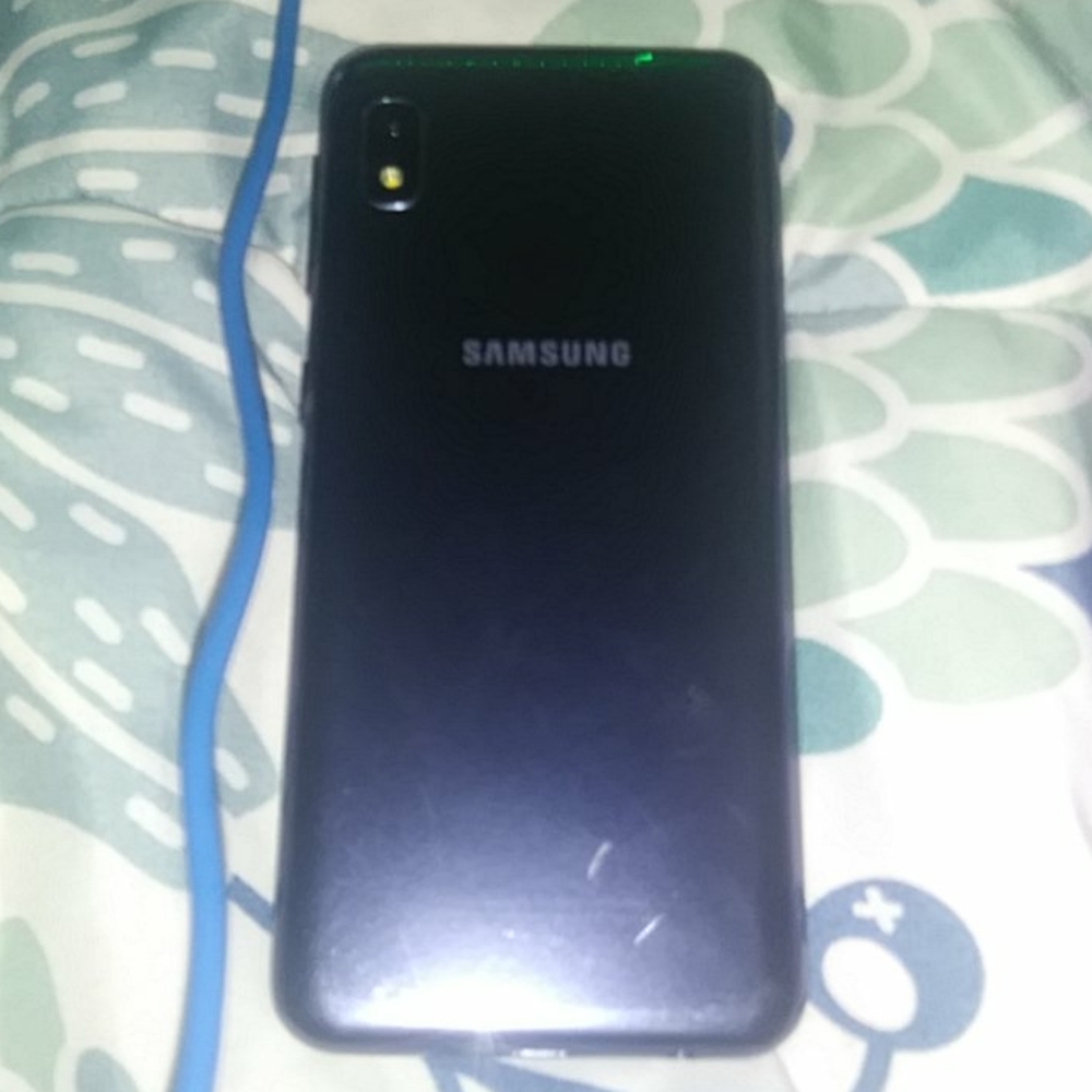 A Samsung Galaxy A10E looking for a trade